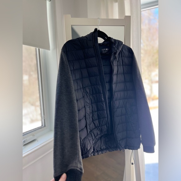 IFive Light Puffer Sweater Hoodie - Picture 1 of 3